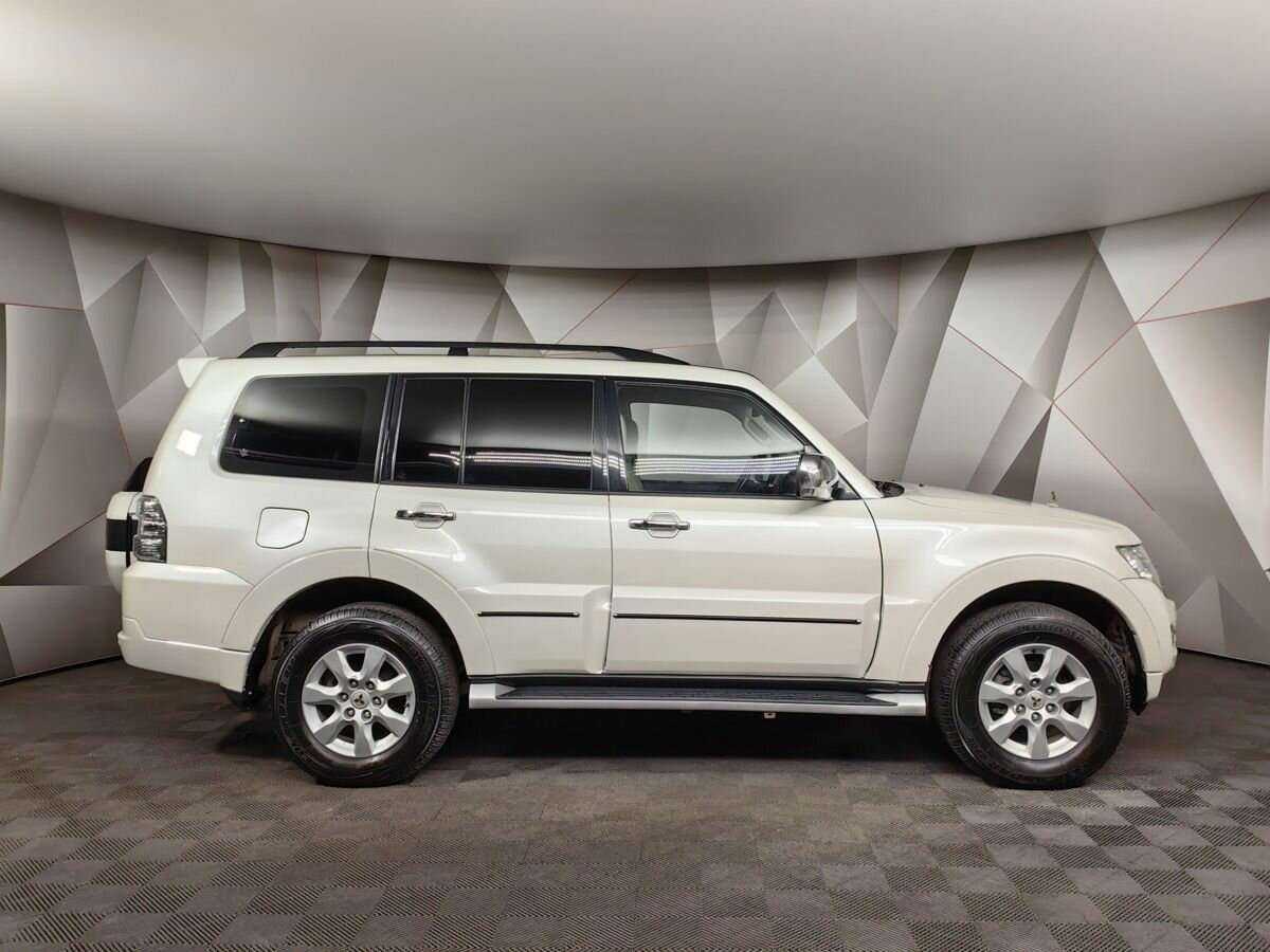 Mitsubishi Pajero, 2021 Фото №6
