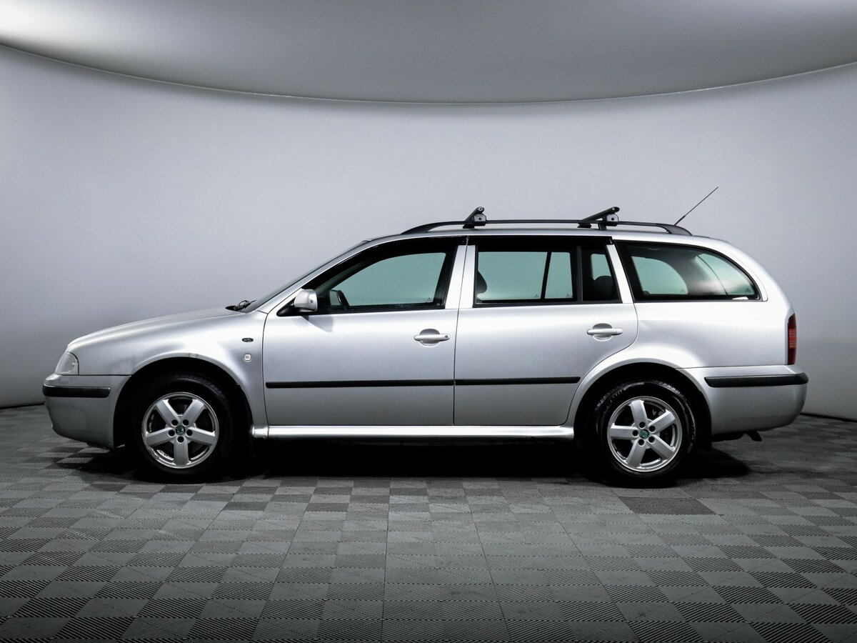 Skoda Octavia I (A4) Рестайлинг, 2002 Фото №8