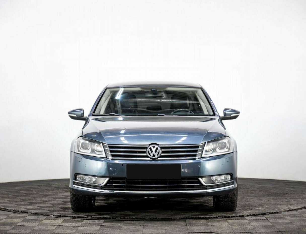 Volkswagen Passat, 2011 Фото №2