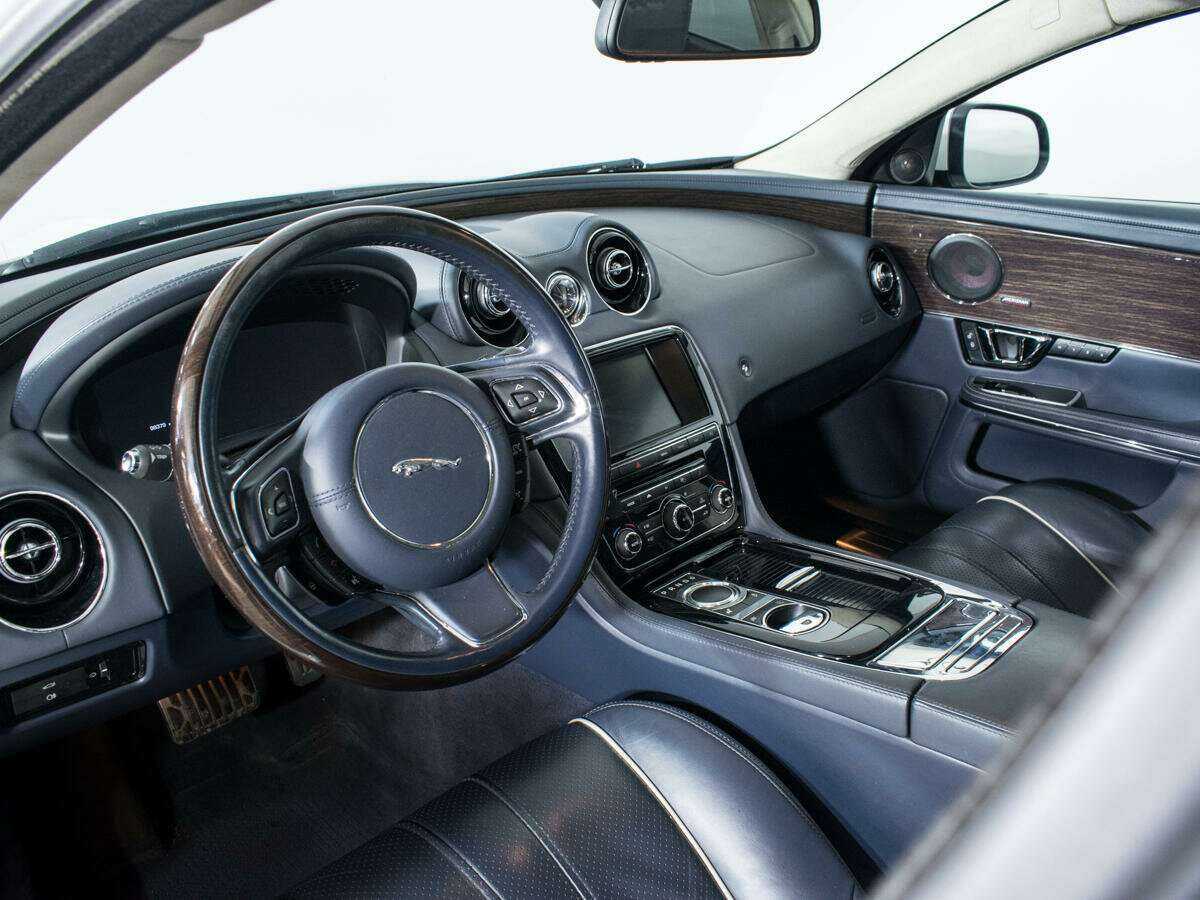 Jaguar XJ, 2014 Фото №13