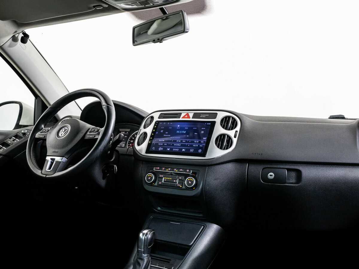 Volkswagen Tiguan, 2010 Фото №7