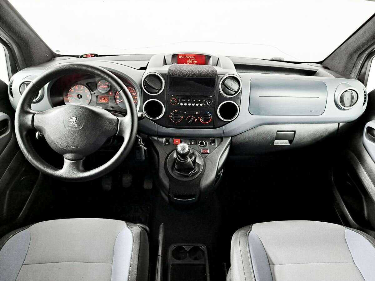 Peugeot Partner, 2012 Фото №14