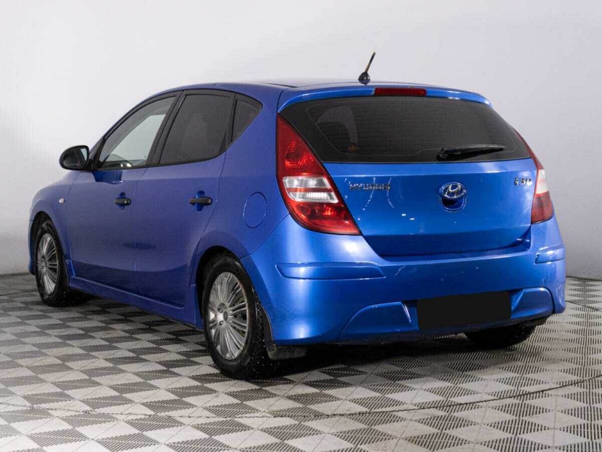 Hyundai i30, 2010 Фото №7