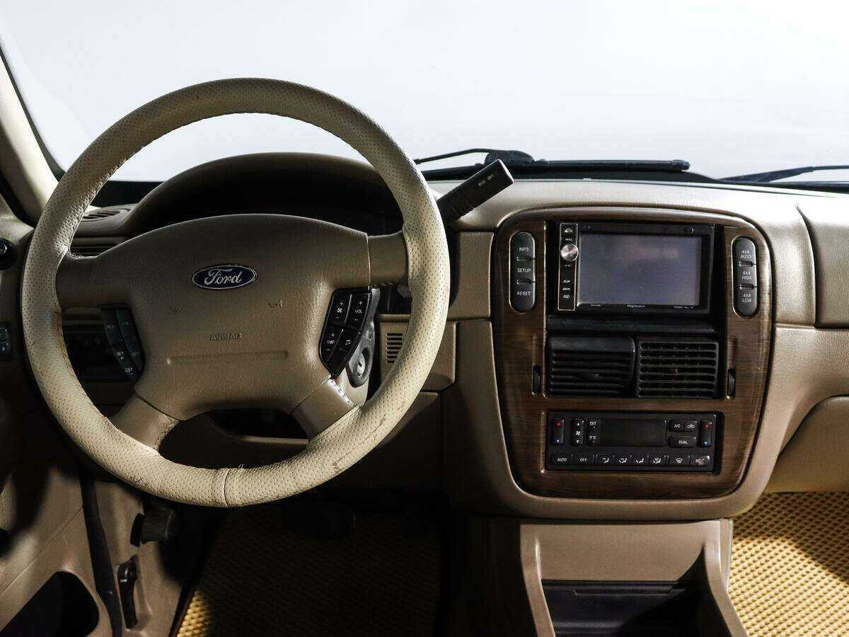 Ford Explorer, 2002 Фото №10