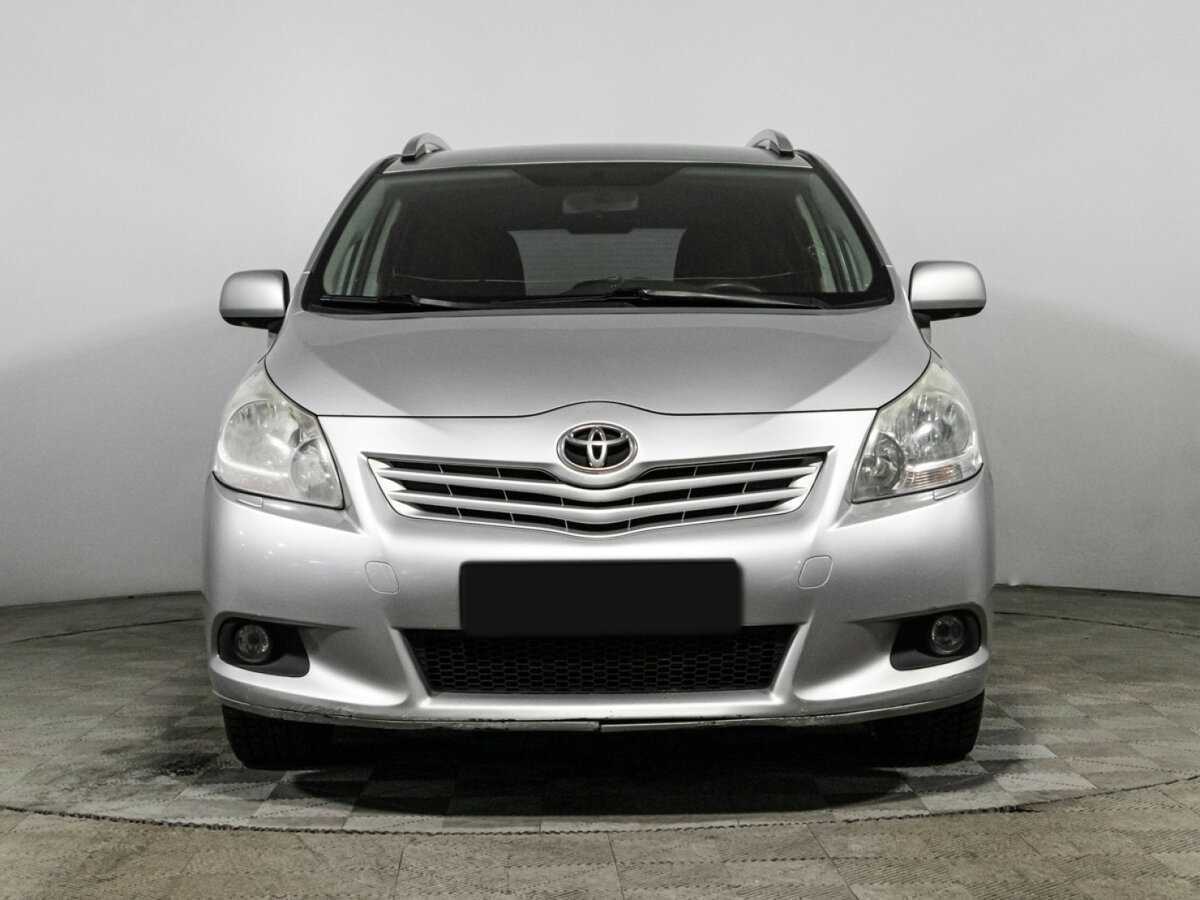 Toyota Verso, 2011 Фото №2