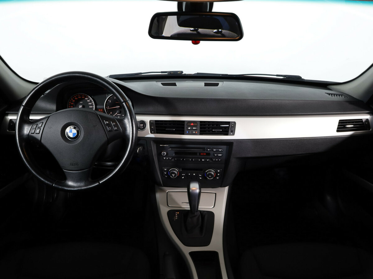 BMW 3 серии 318i V (E90/E91/E92/E93) Рестайлинг, 2011 Фото №6