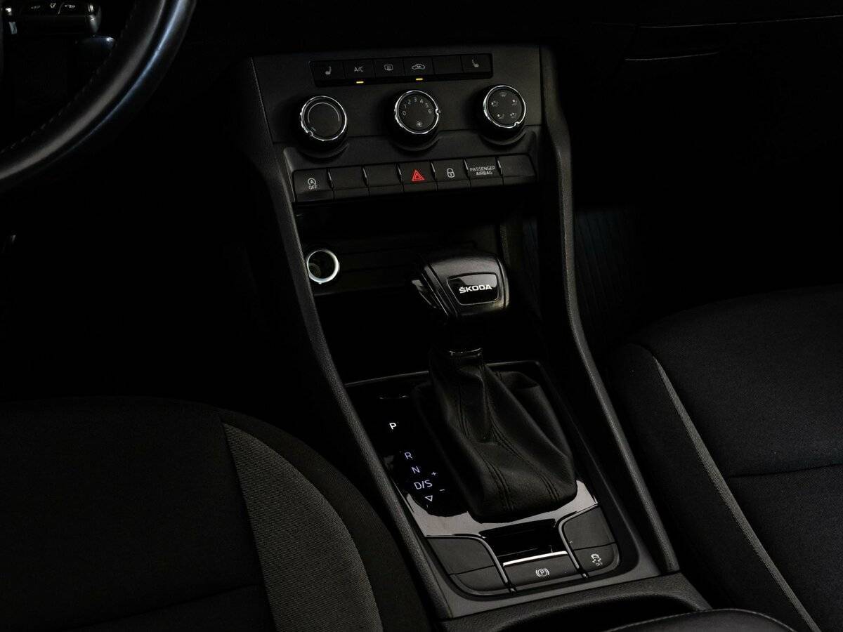 Skoda Karoq, 2021 Фото №12