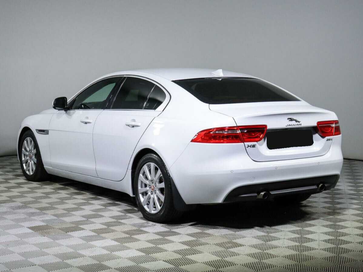 Jaguar XE, 2015 Фото №6