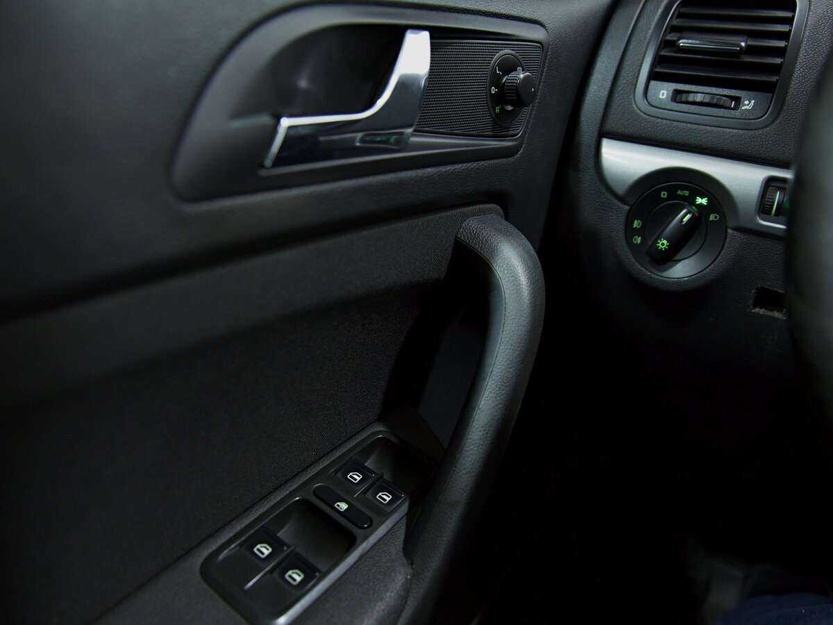 Skoda Yeti, 2010 Фото №8