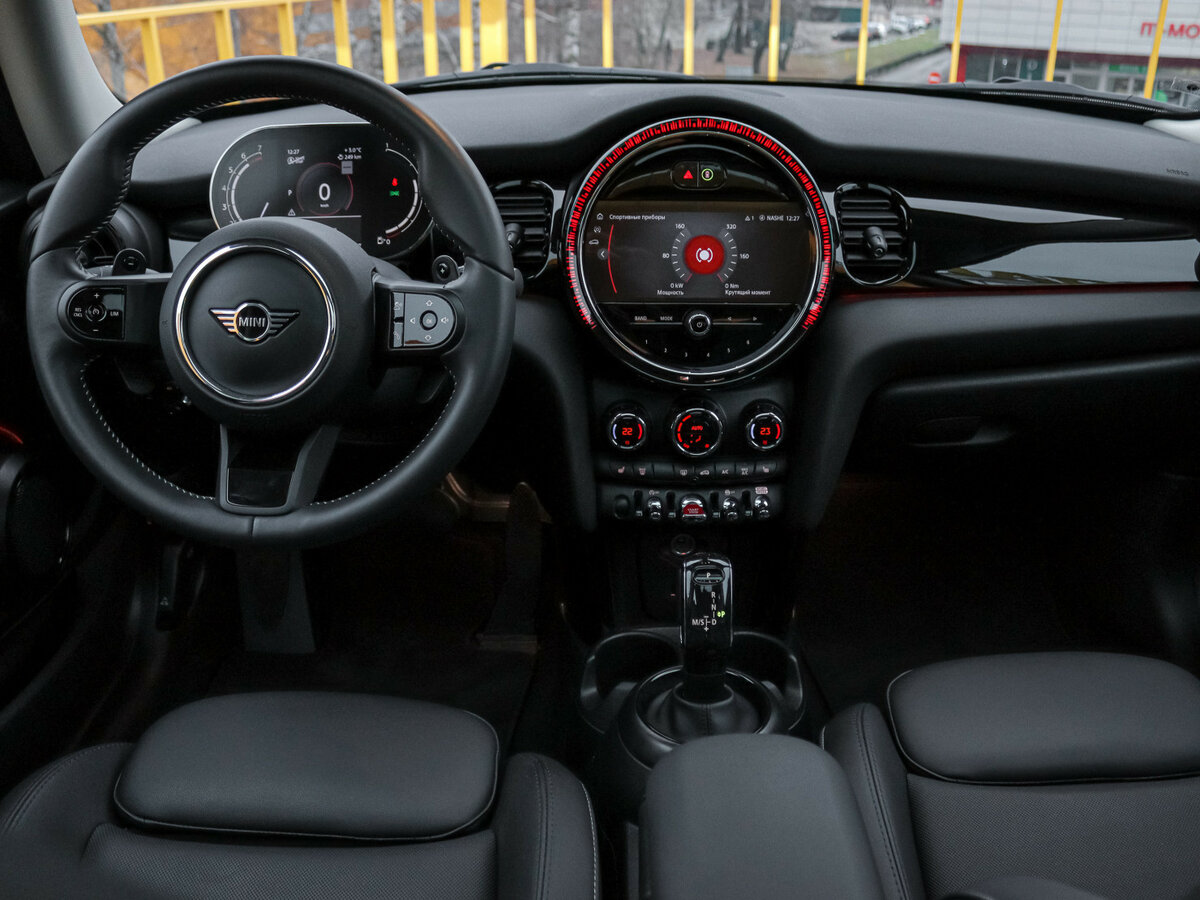 Mini Hatch Cooper S III (F55/F56) Рестайлинг 2, 2024 Фото №8