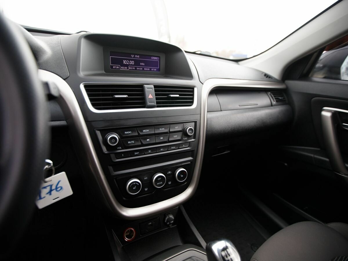 FAW Besturn X80 I Рестайлинг, 2020 Фото №13
