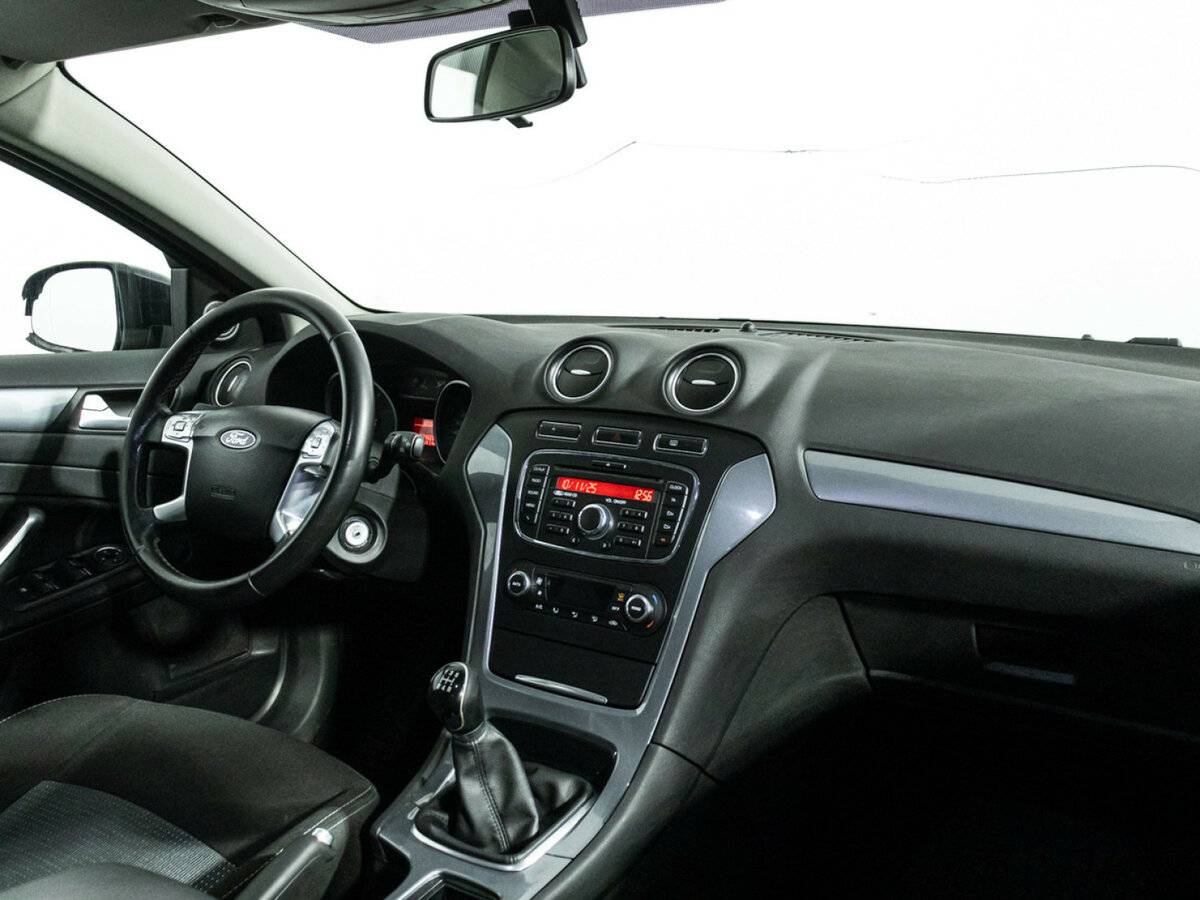 Ford Mondeo IV Рестайлинг, 2011 Фото №8