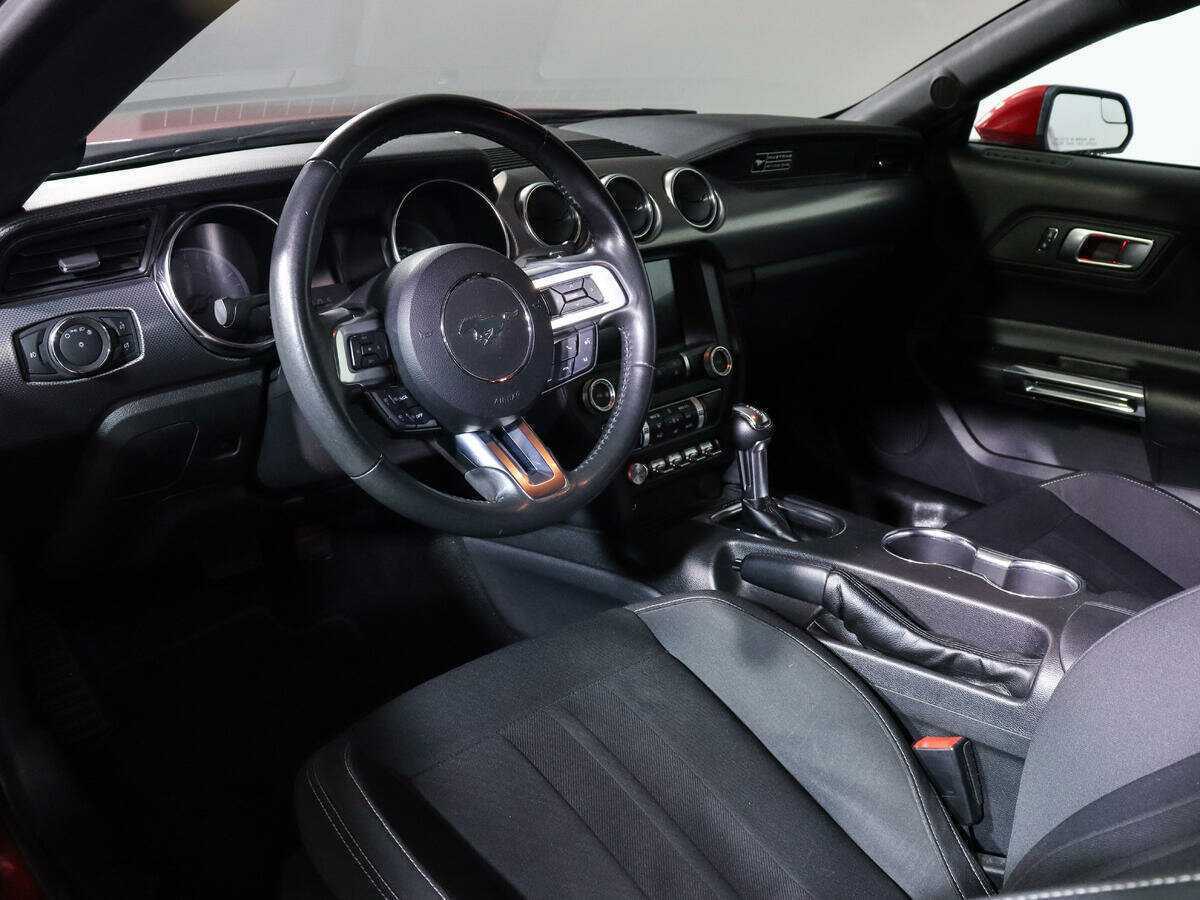 Ford Mustang, 2020 Фото №14
