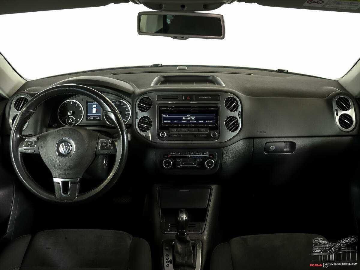 Volkswagen Tiguan, 2011 Фото №12