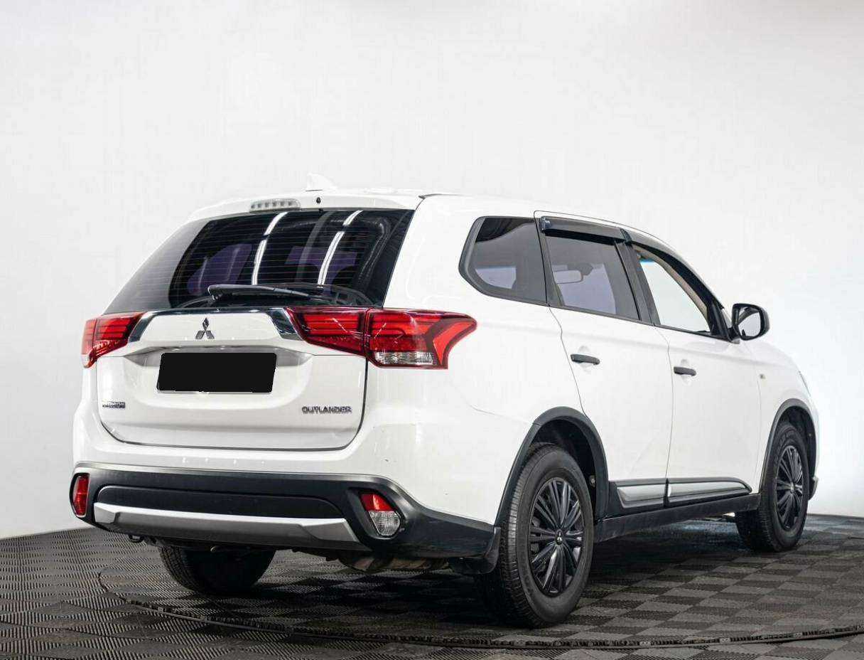 Mitsubishi Outlander, 2018 Фото №6