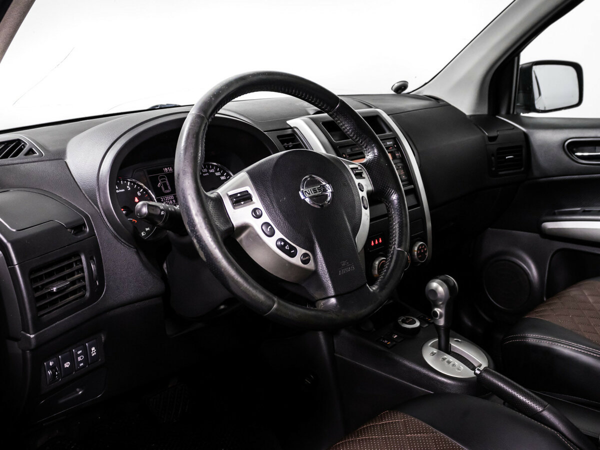 Nissan X-Trail II Рестайлинг, 2011 Фото №11