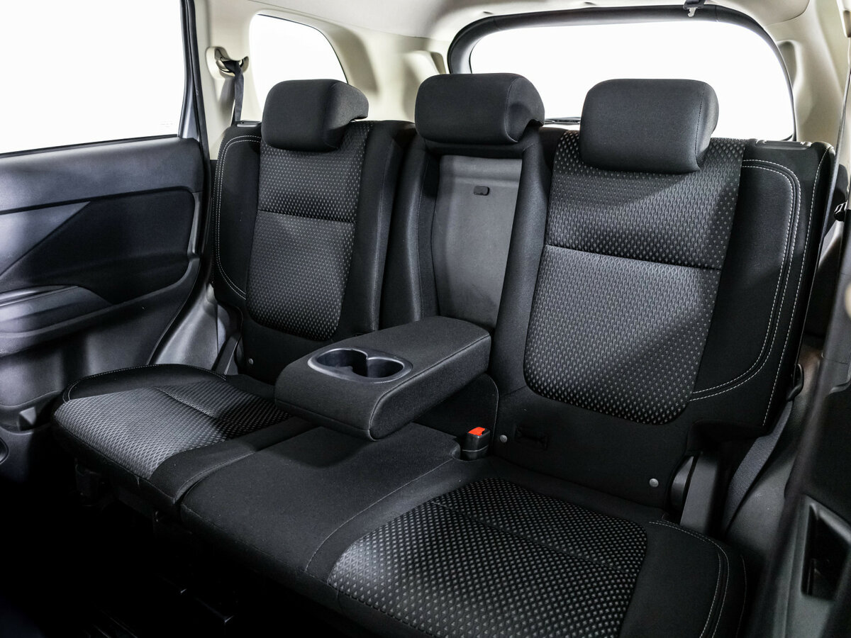 Mitsubishi Outlander III Рестайлинг 3, 2019 Фото №15