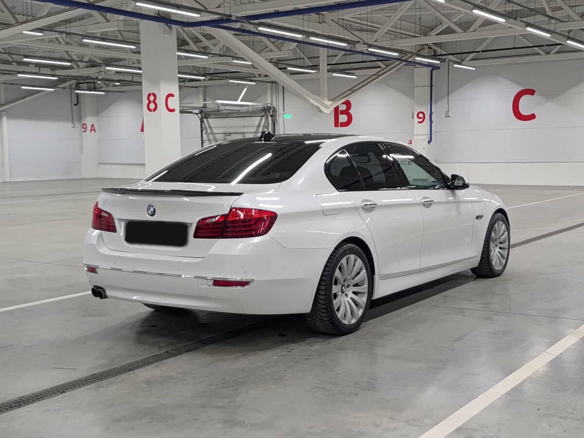 BMW 5 серии 530d xDrive VI (F10/F11/F07) Рестайлинг, 2016 Фото №5