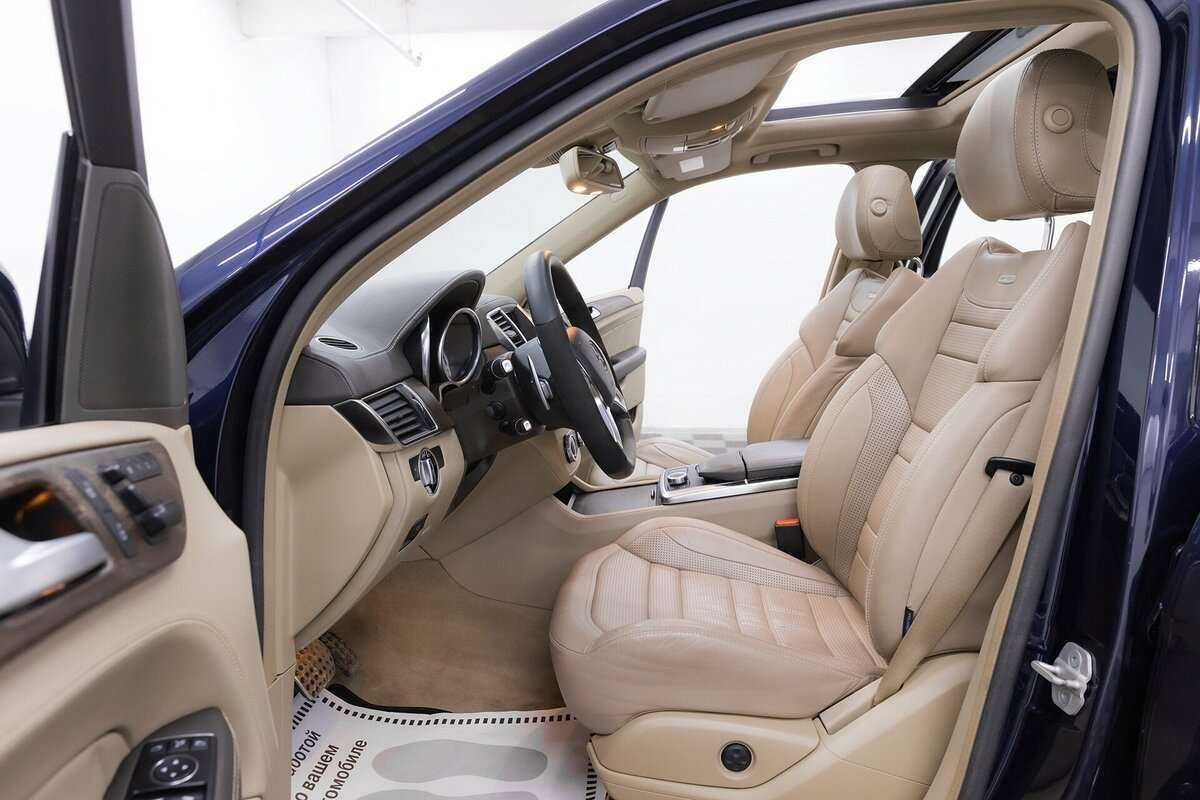 Mercedes-Benz M-Класс AMG 63 AMG, 2013 Фото №9