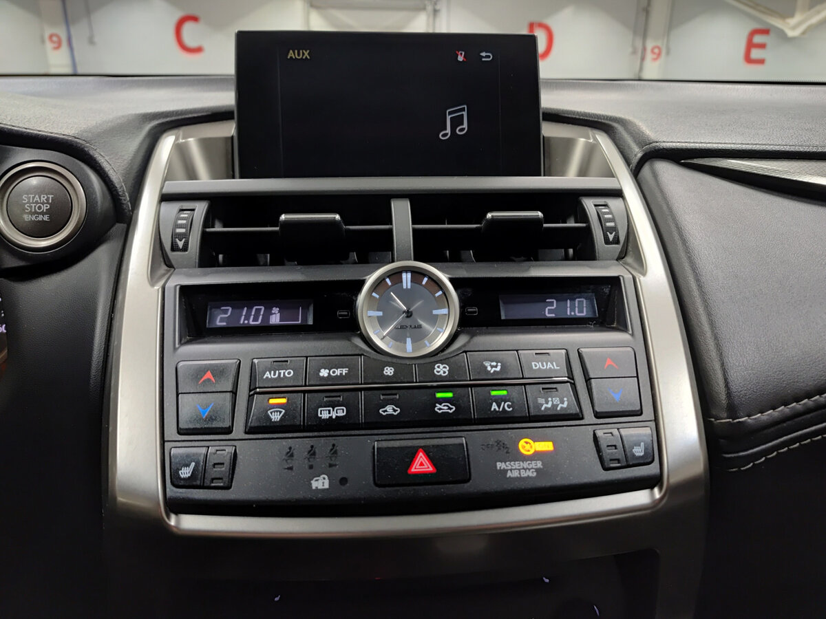 Lexus NX 200t I, 2014 Фото №15