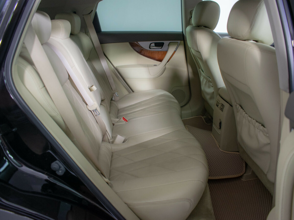 Infiniti QX70, 2015 Фото №8