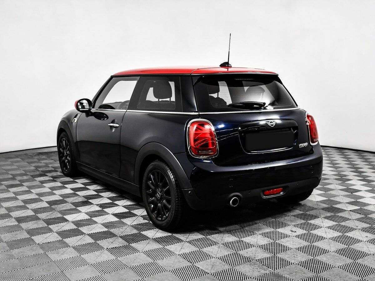 Mini Hatch Cooper III (F55/F56) Рестайлинг, 2019 Фото №7