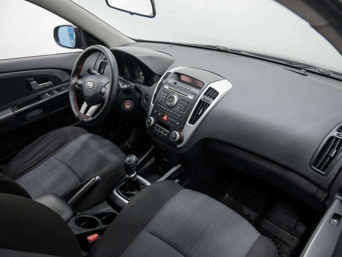 Kia Ceed, 2010 Фото №8
