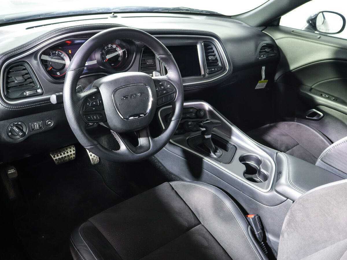 Dodge Challenger R__T, 2022 Фото №13
