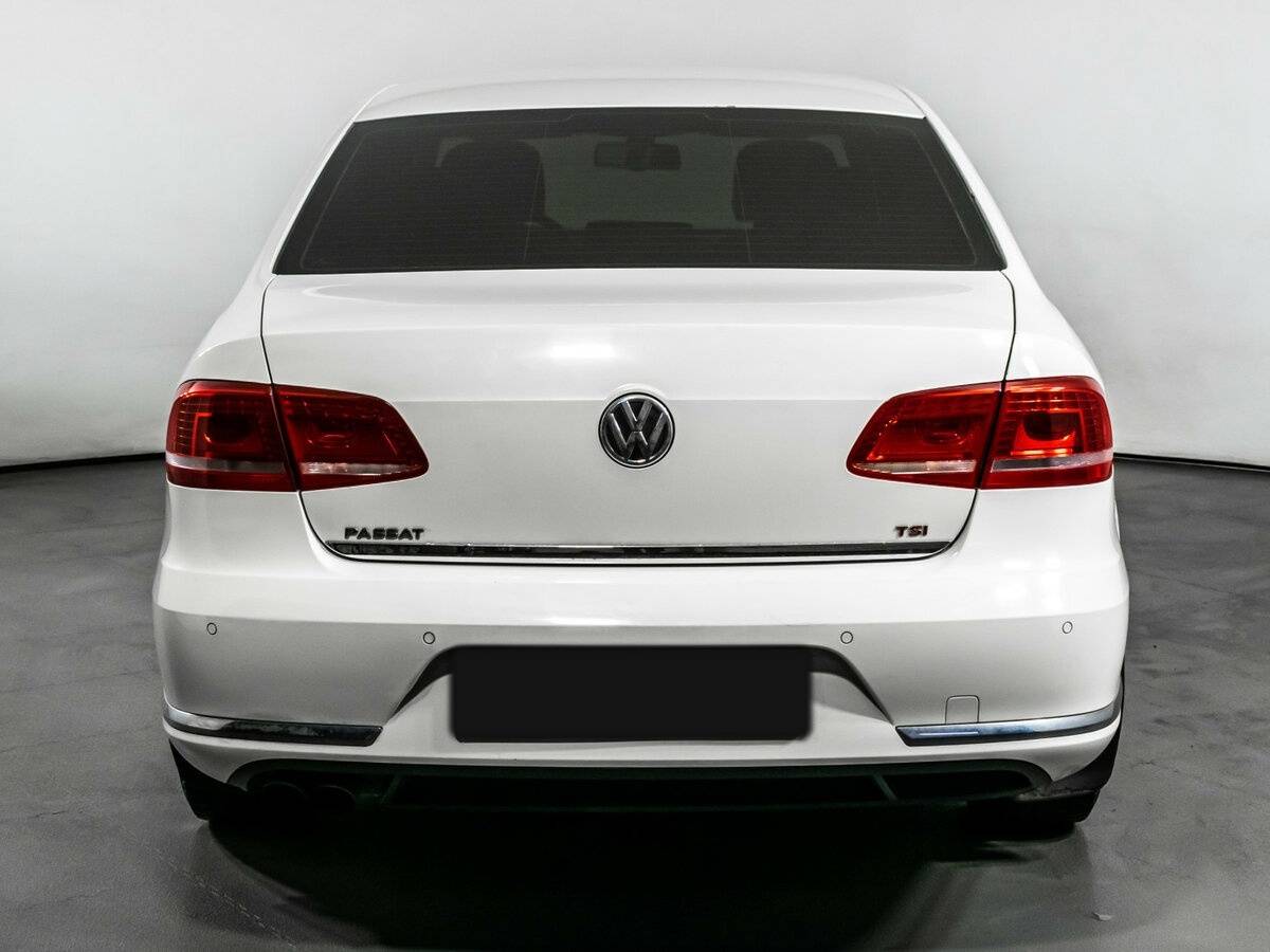 Volkswagen Passat B7, 2011 Фото №6