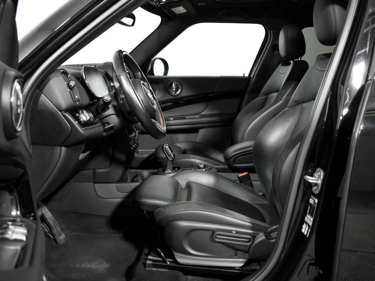Mini Countryman Cooper II Рестайлинг, 2021 Фото №11