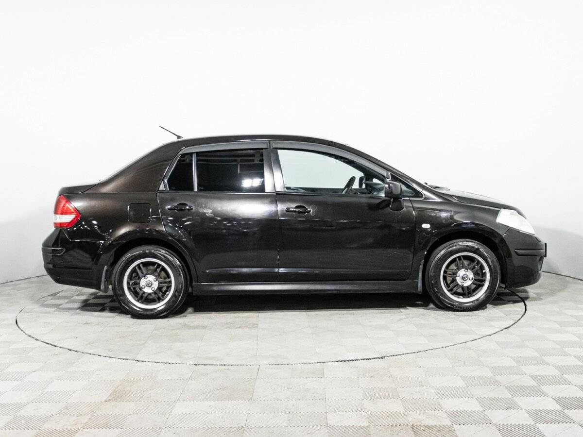 Nissan Tiida I Рестайлинг, 2010 Фото №4