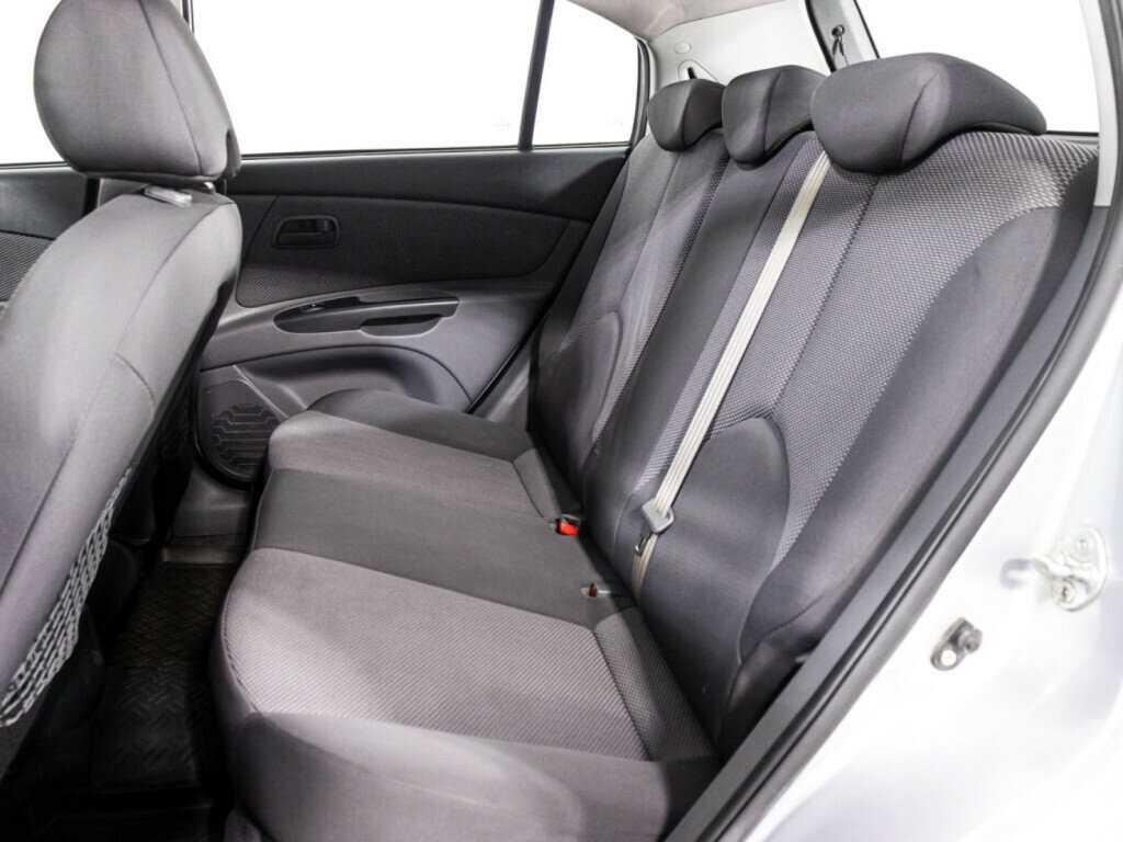 Kia Rio, 2010 Фото №10