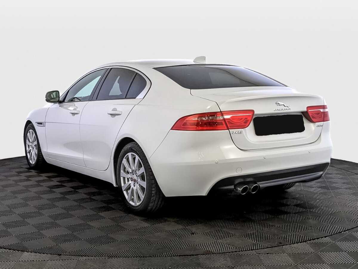 Jaguar XE, 2017 Фото №7