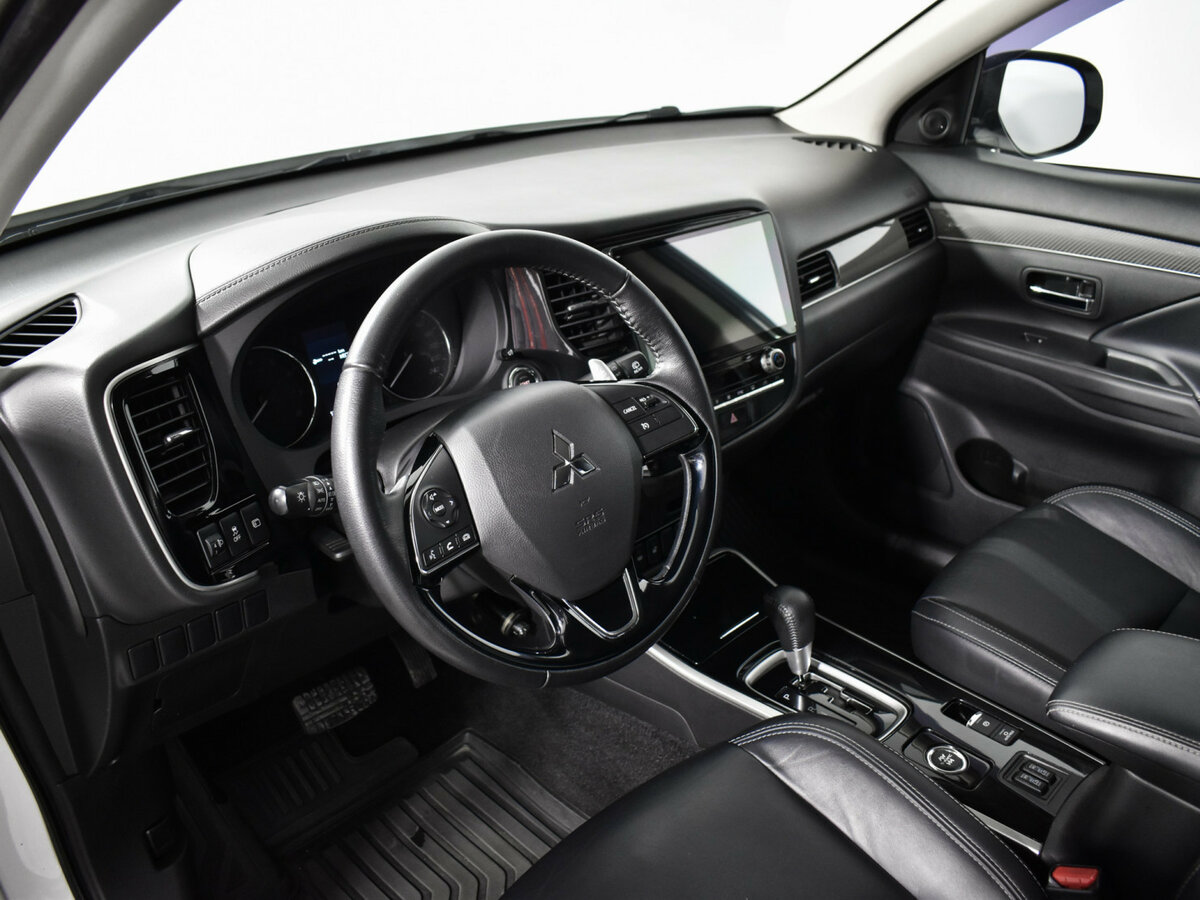 Mitsubishi Outlander III Рестайлинг 3, 2020 Фото №9