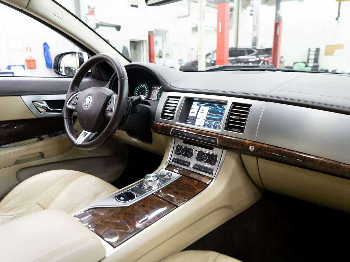 Jaguar XF, 2011 Фото №17