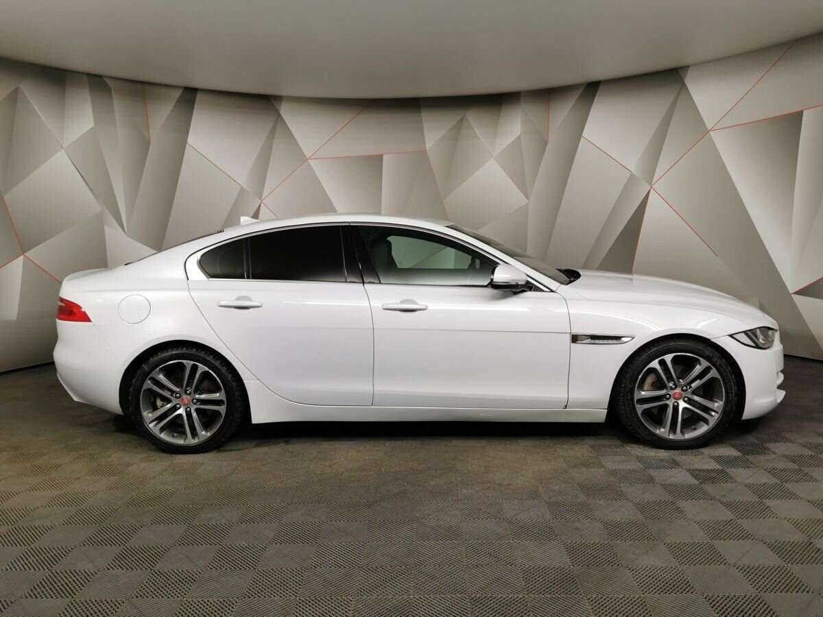 Jaguar XE, 2015 Фото №6