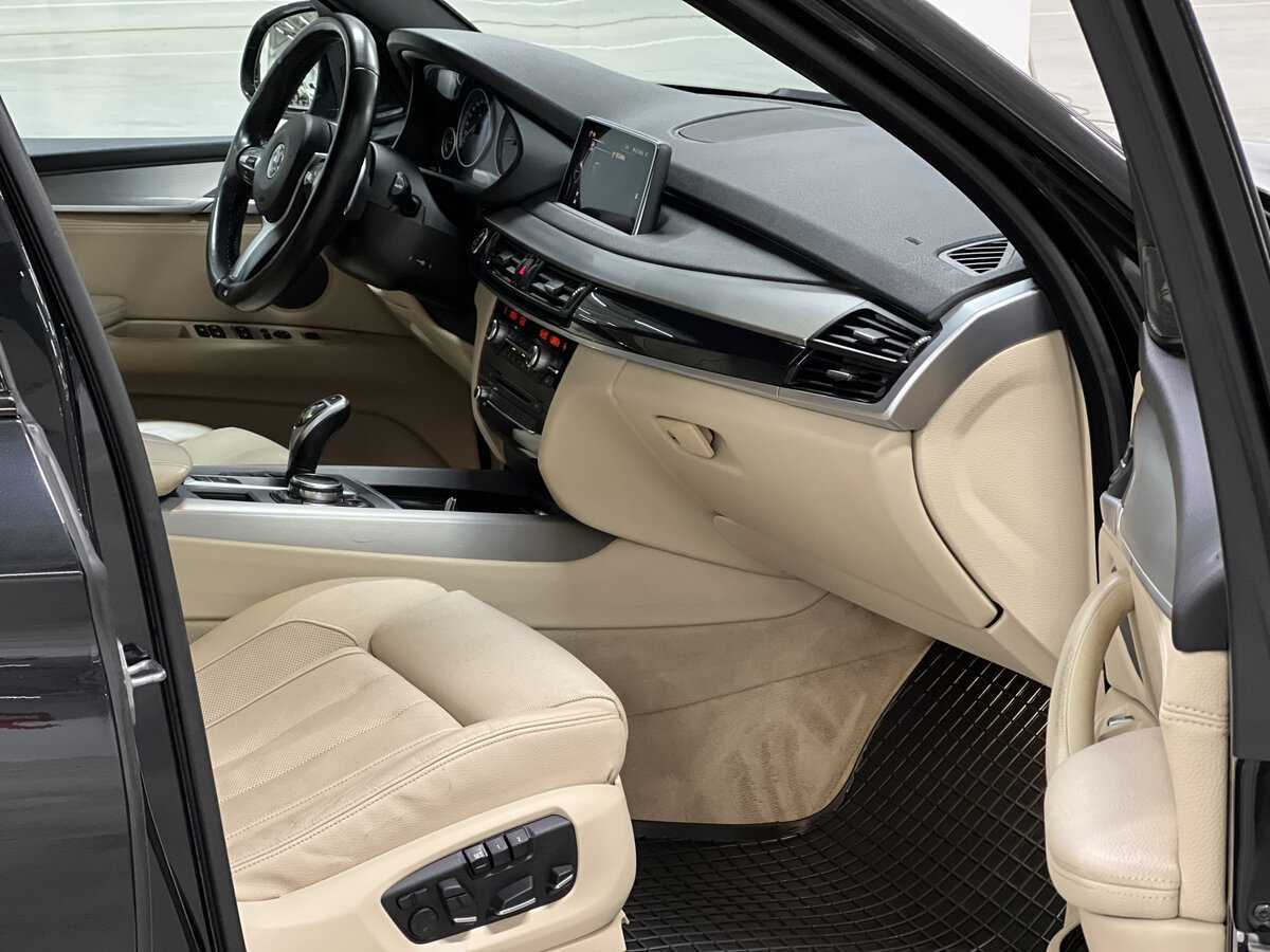BMW X5 M50d, 2016 Фото №11