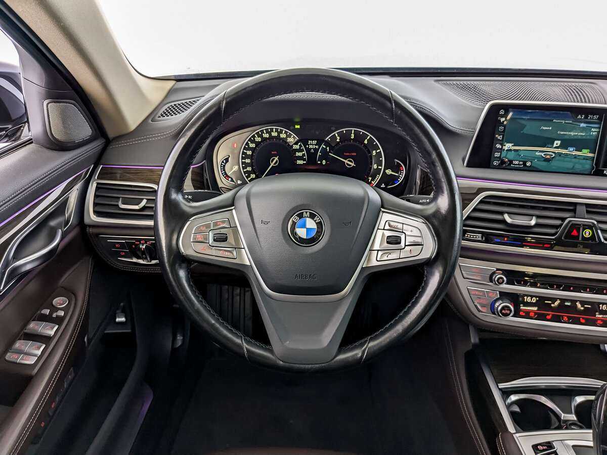 BMW 7 серии Long 740Li xDrive, 2016 Фото №16