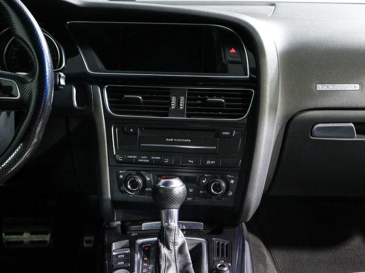 Audi RS 5, 2011 Фото №13