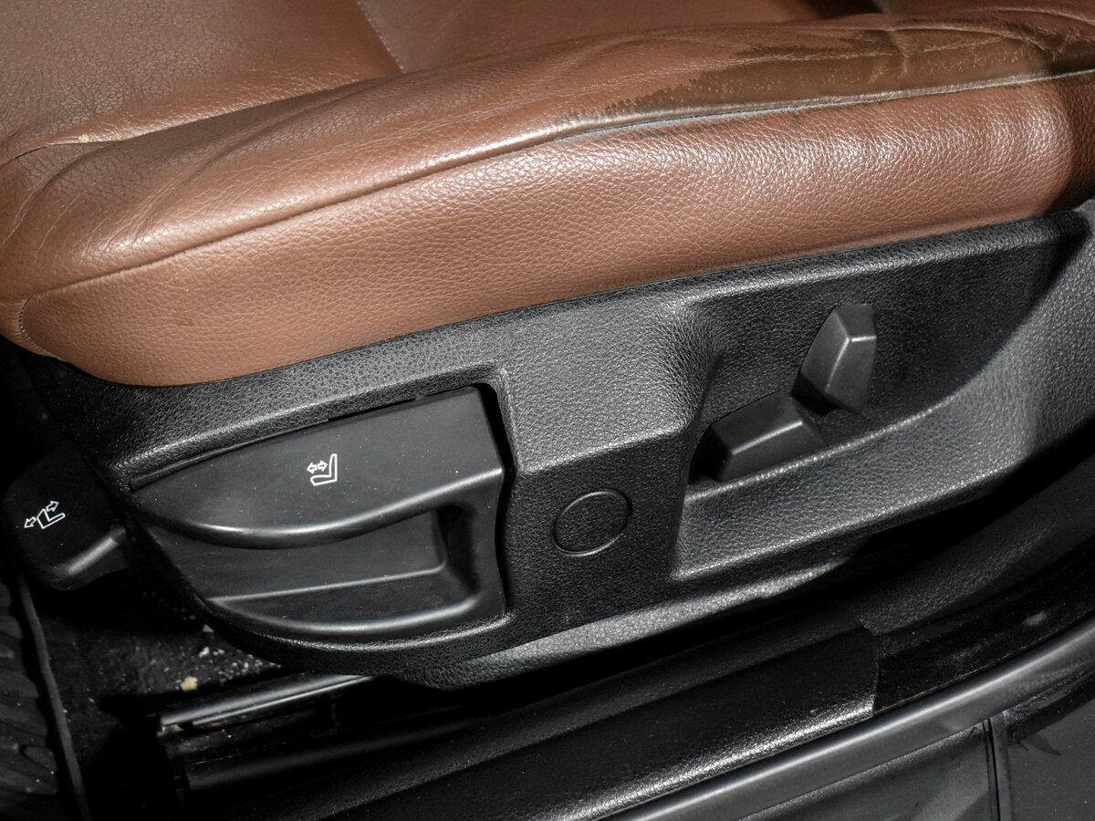 BMW 5 серии 520d VI (F10/F11/F07), 2011 Фото №8