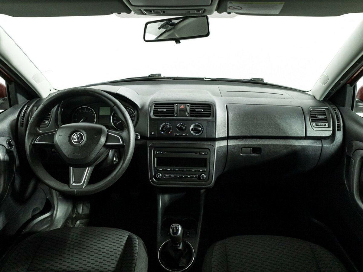 Skoda Fabia II Рестайлинг, 2014 Фото №11