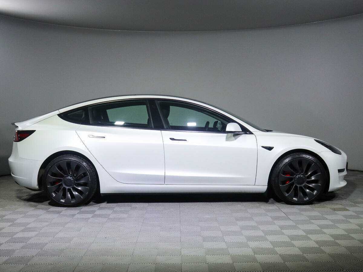 Tesla Model 3 Performance, 2021 Фото №3
