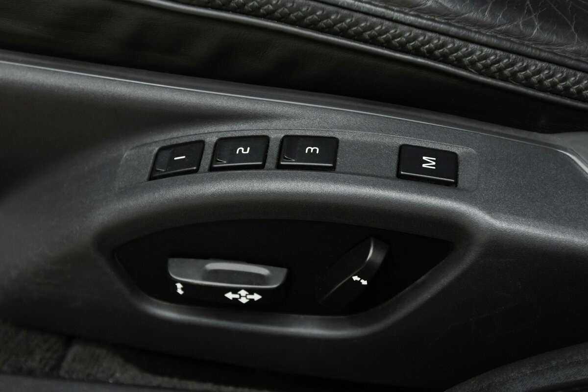 Volvo XC70, 2011 Фото №8