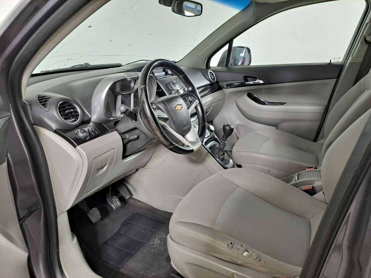 Chevrolet Orlando, 2013 Фото №14