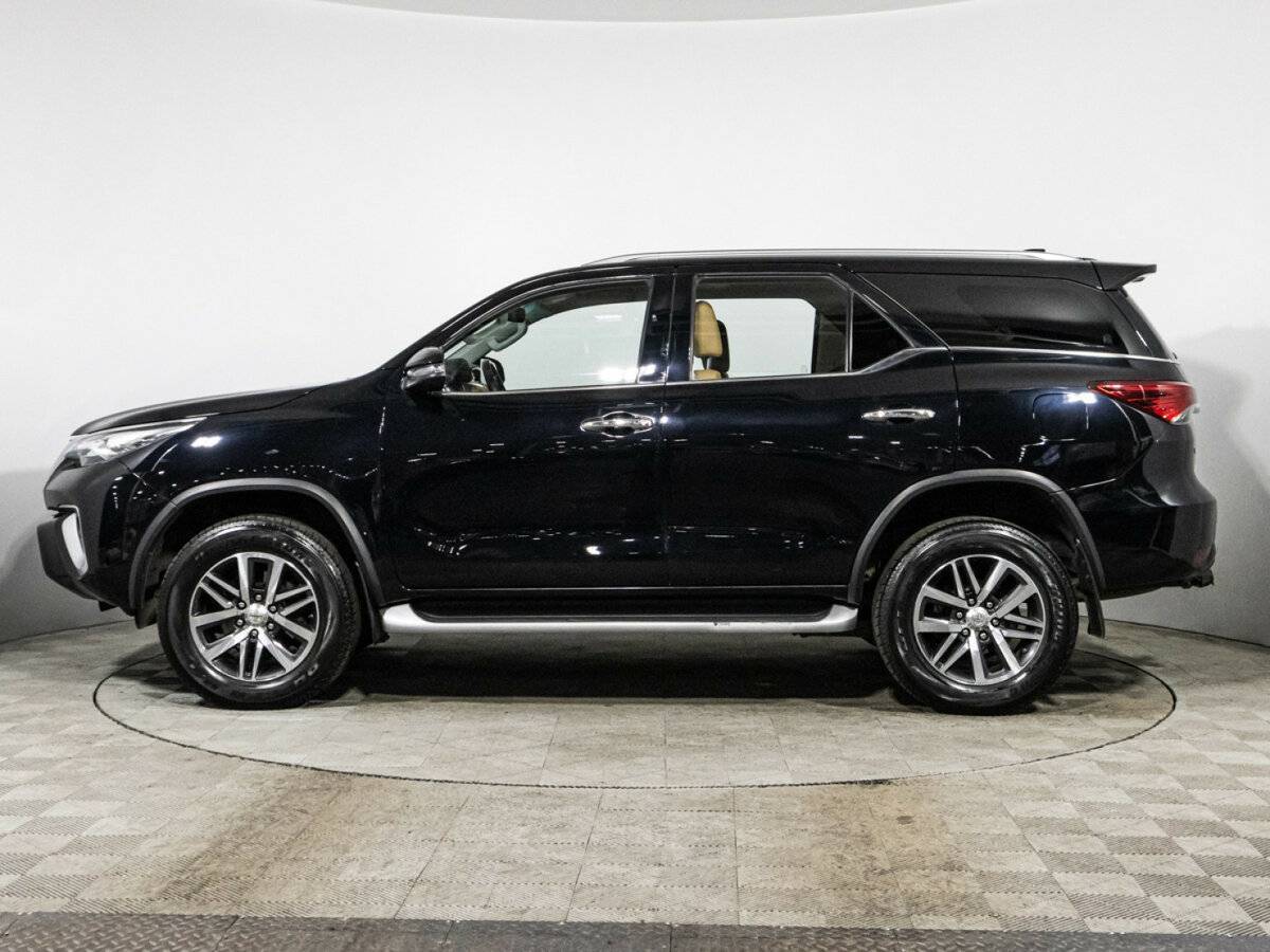 Toyota Fortuner, 2019 Фото №8