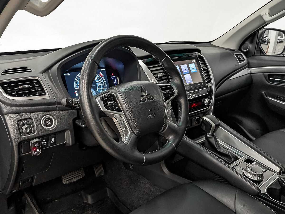 Mitsubishi Montero Sport, 2021 Фото №13