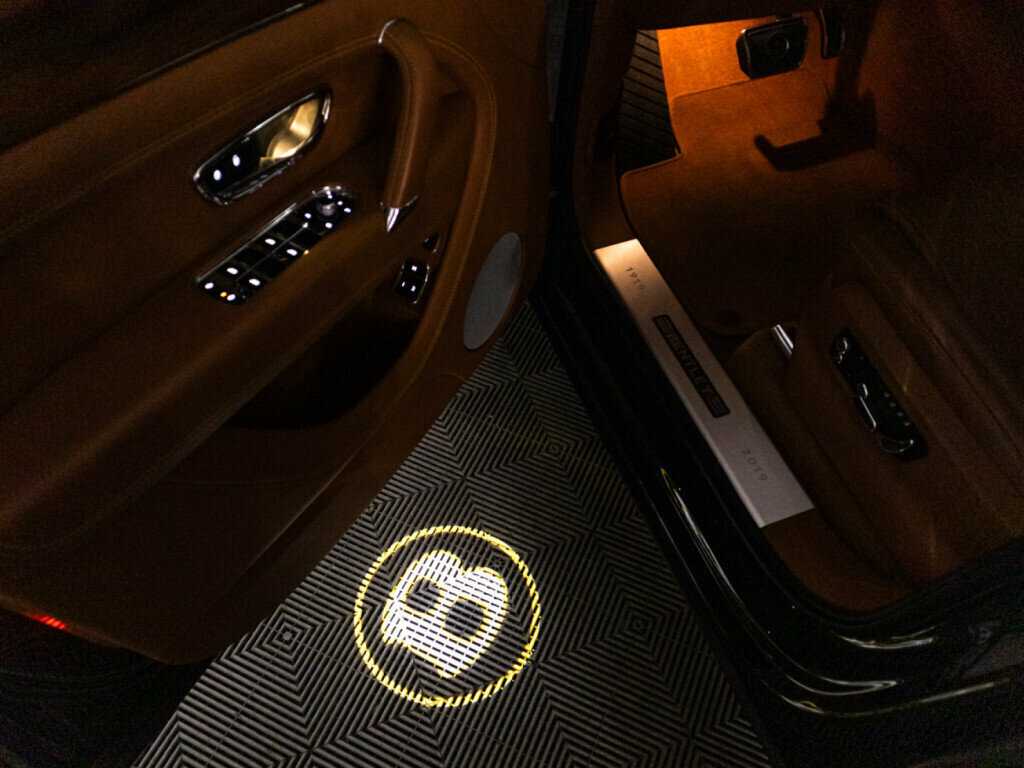 Bentley Bentayga, 2019 Фото №33