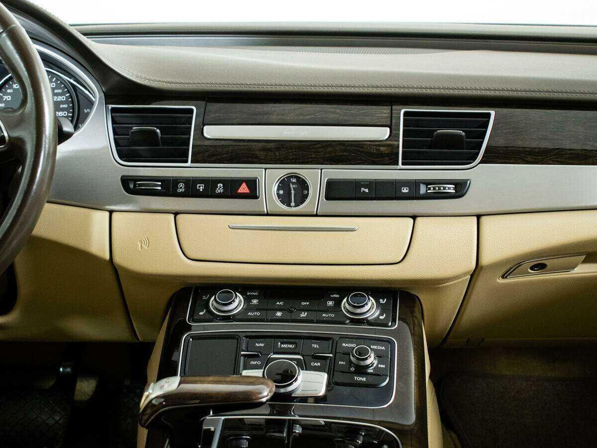 Audi A8, 2016 Фото №8