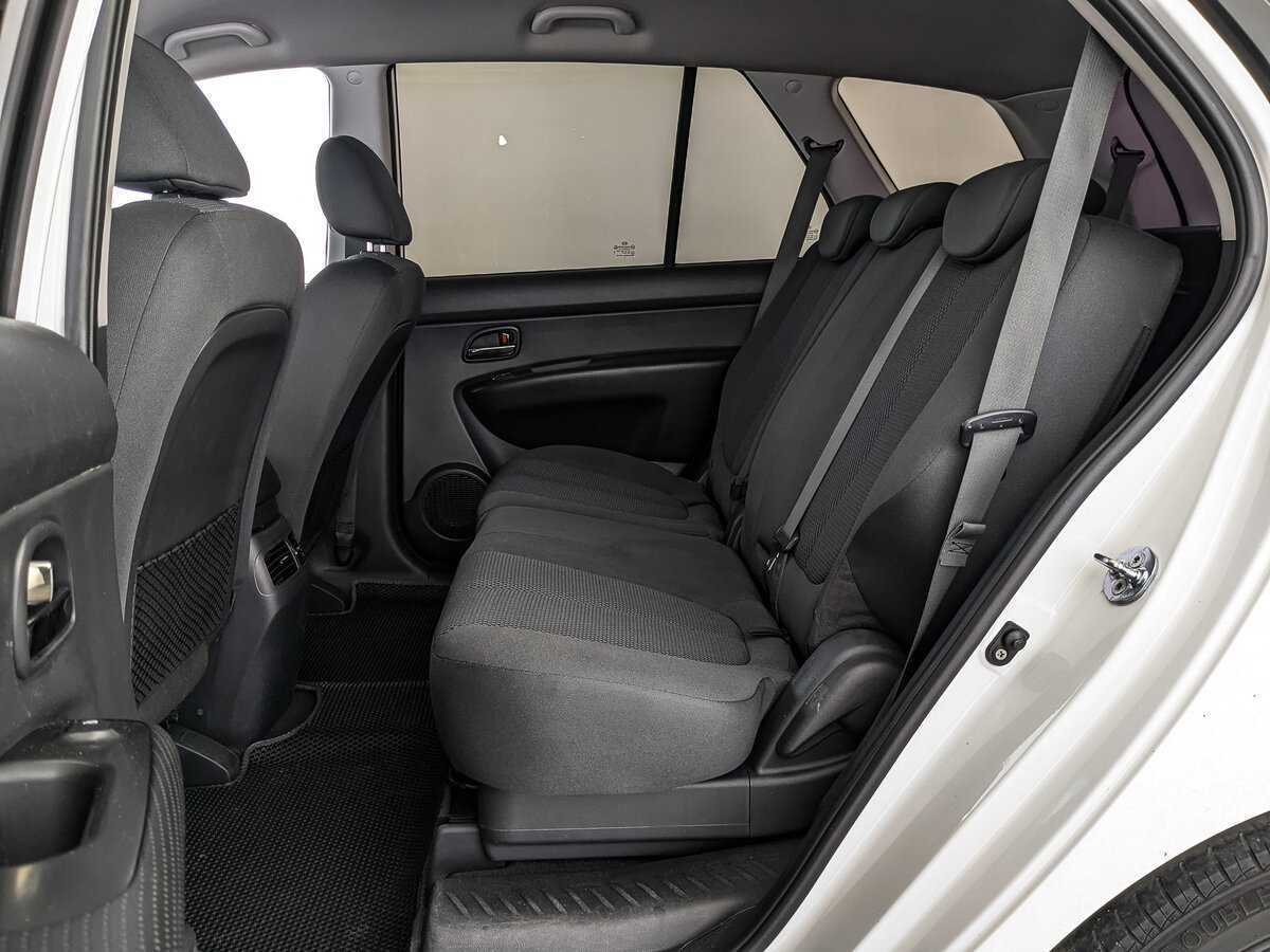 Kia Carens, 2011 Фото №14