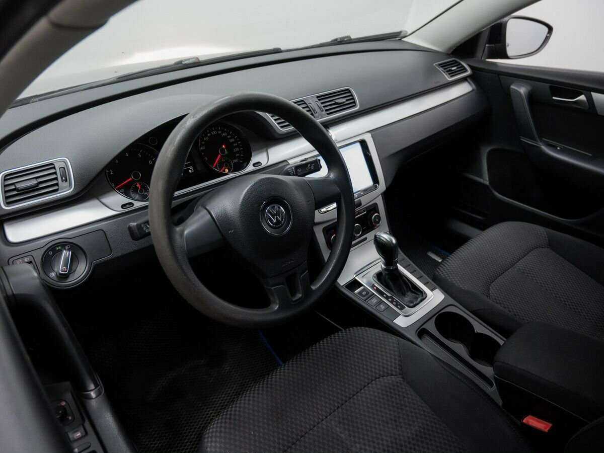 Volkswagen Passat, 2011 Фото №10